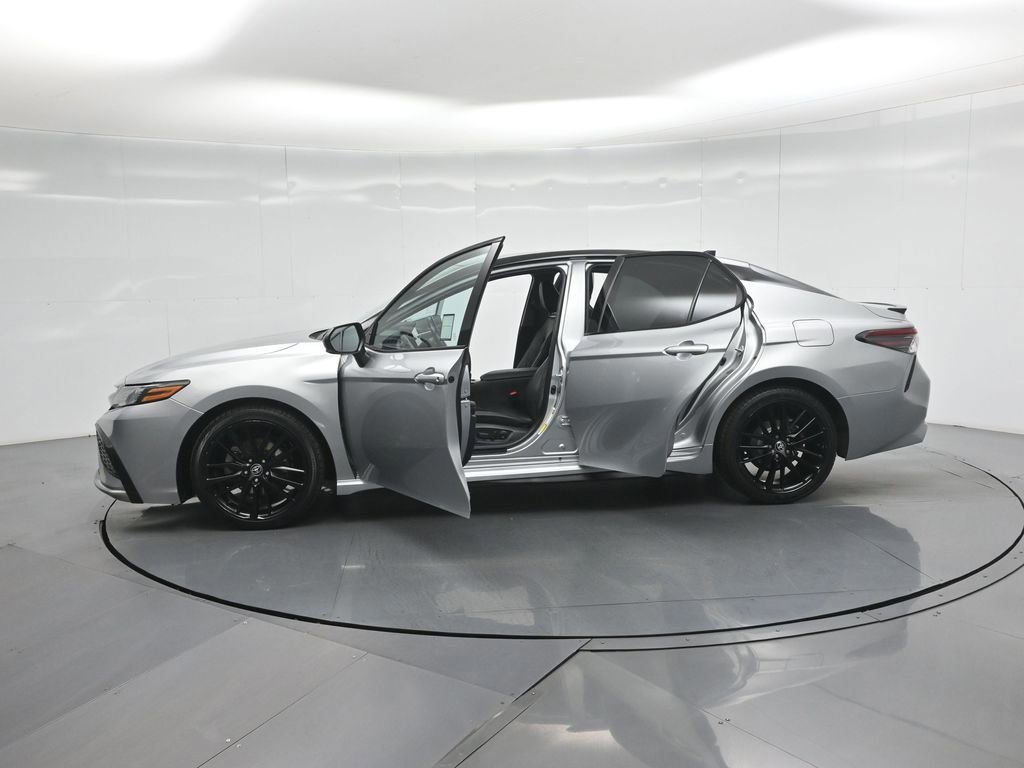 Used 2022 Toyota Camry XSE image 44