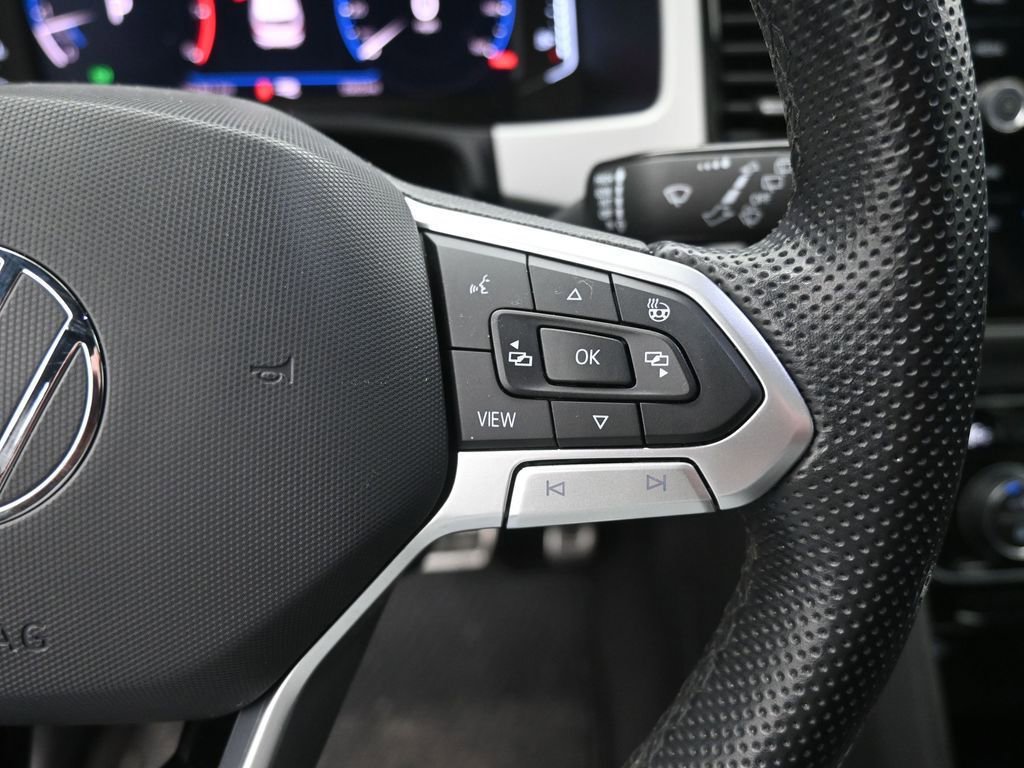 Used 2021 Volkswagen Atlas Cross Sport SEL R-Line image 15