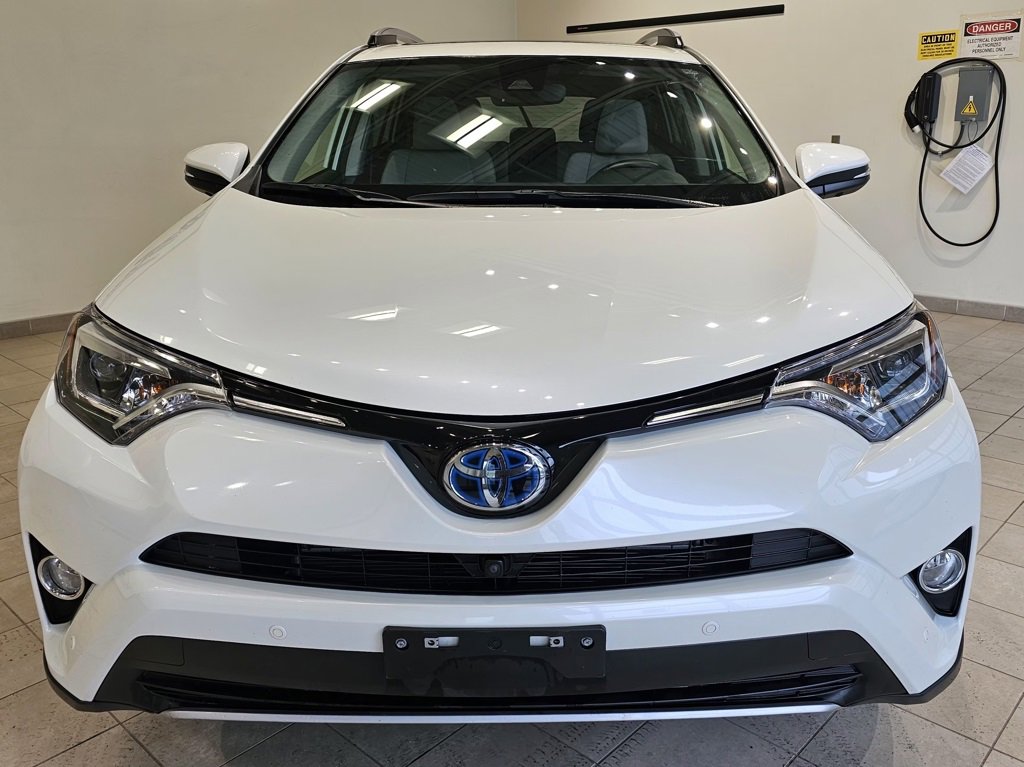 Used 2017 Toyota RAV4 Limited image 8