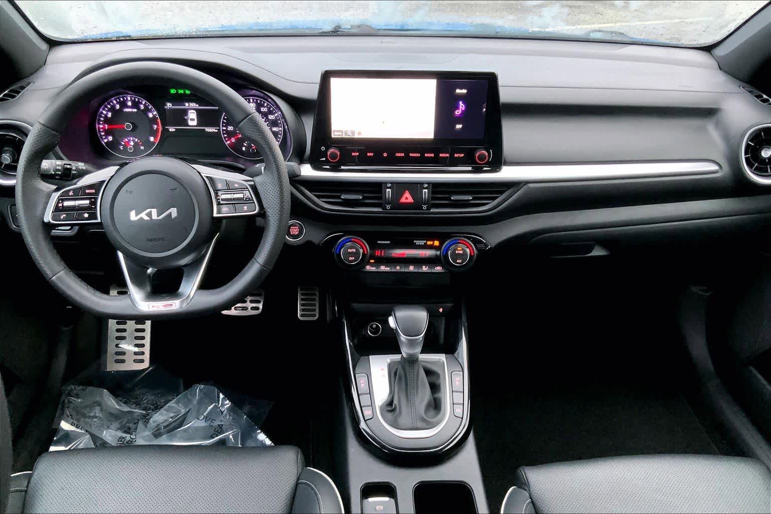 Used 2023 Kia Forte GT-Line w/ GT-Line Premium Package FWD image 15