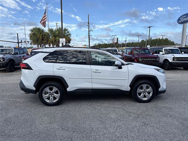 Used 2020 Toyota RAV4 XLE FWD image 14