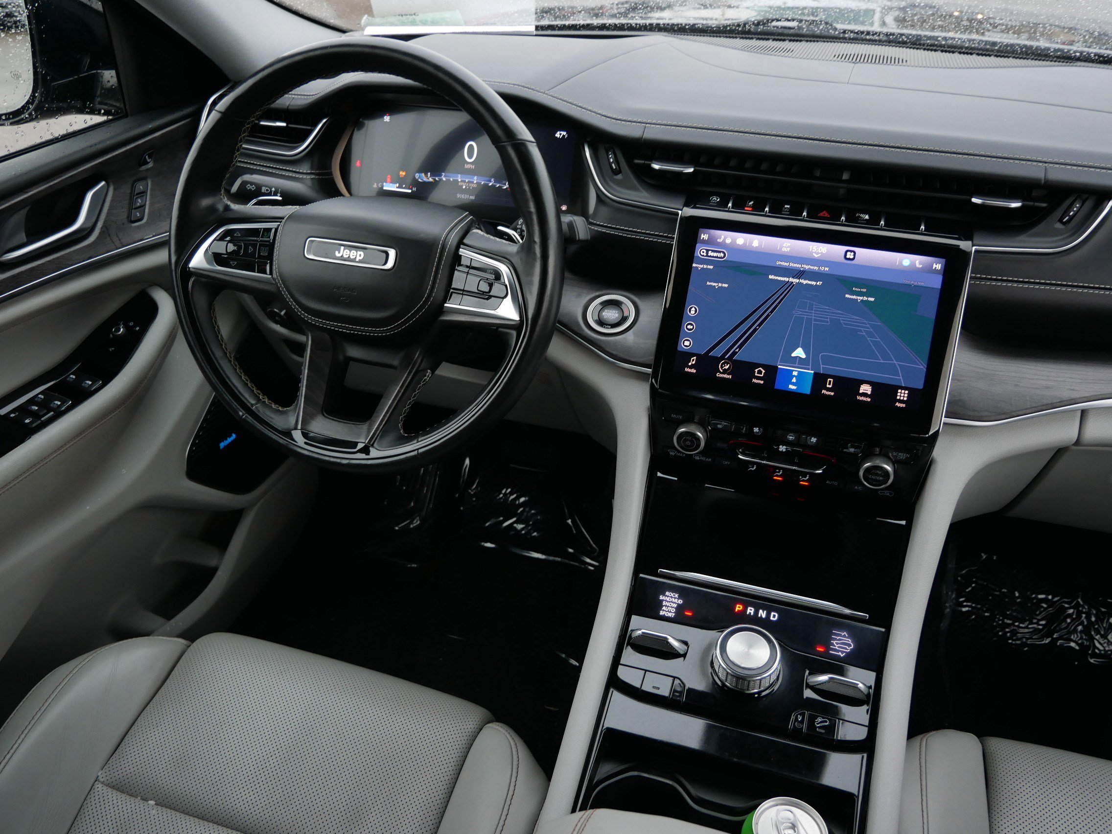 Used 2021 Jeep Grand Cherokee L Overland w/ Advanced Protech Group III AWD/4WD image 9