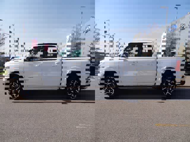 Used 2025 RAM 1500 Laramie image 2