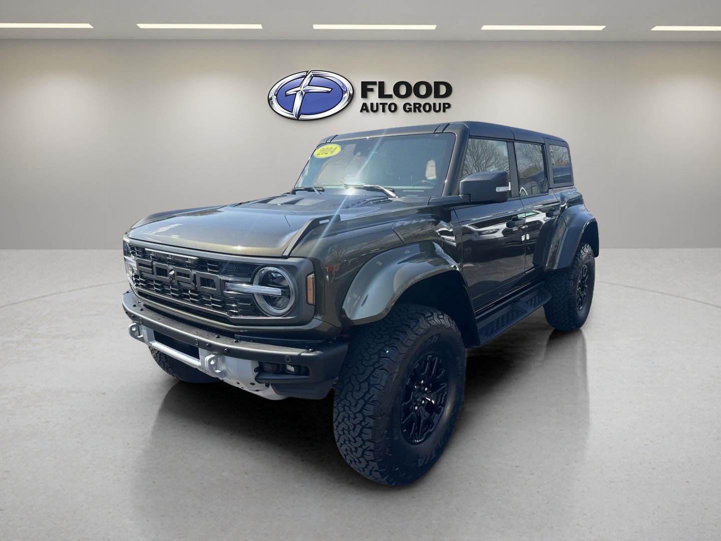 Certified 2024 Ford Bronco Raptor w/ Interior Carbon Fiber Pack 6 AWD/4WD image 3
