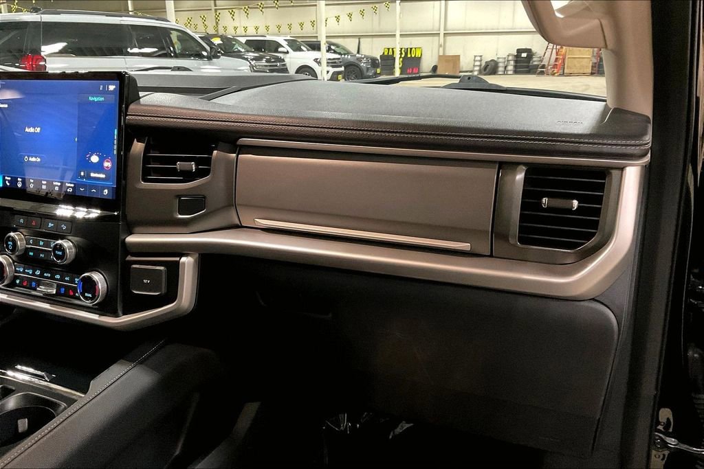 Certified 2024 Ford Expedition Max XLT image 15
