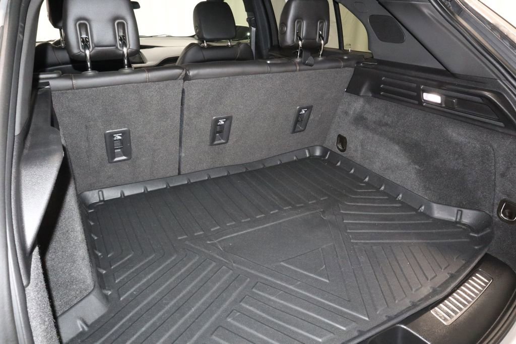 Used 2019 Cadillac XT4 Sport image 17