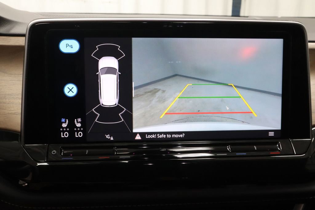 Used 2025 Volkswagen Atlas SE FWD image 10