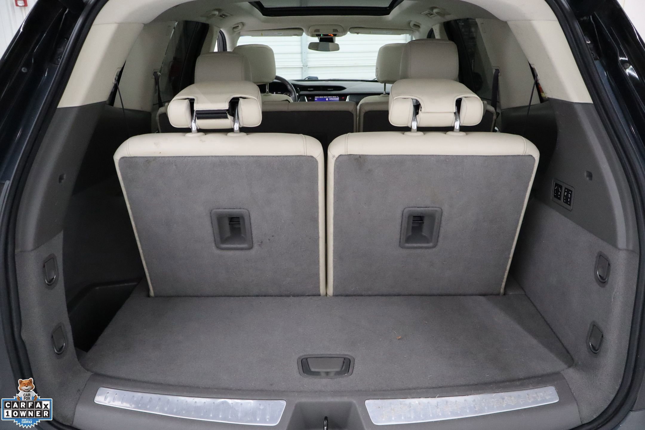 Used 2021 Cadillac XT6 Premium Luxury w/ LPO, Floor Liner Package image 26
