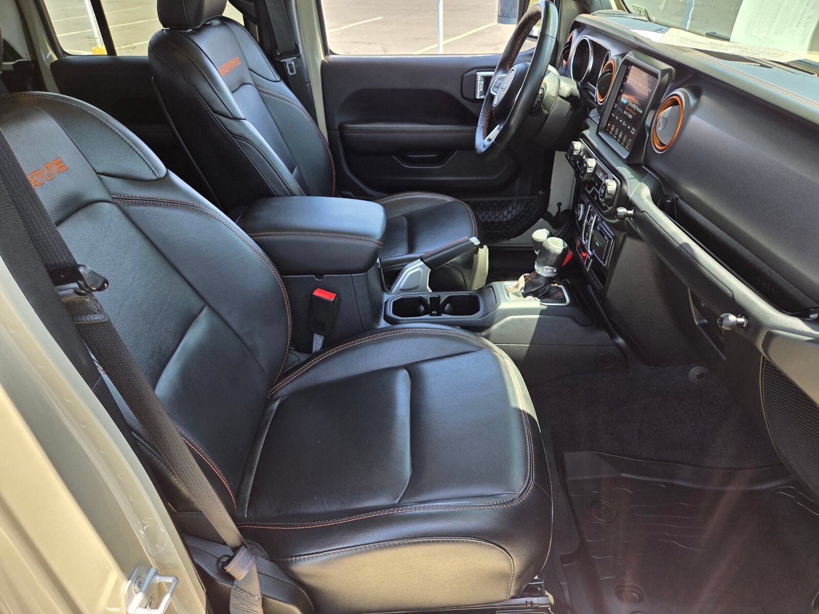 Used 2020 Jeep Gladiator Mojave AWD/4WD image 15
