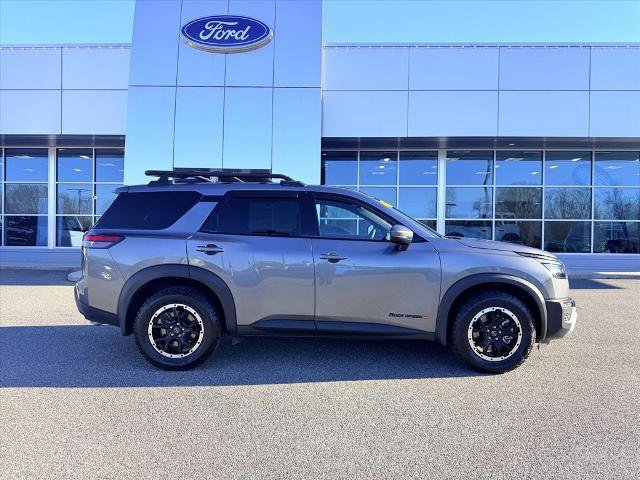 Used 2025 Nissan Pathfinder Rock Creek image 3