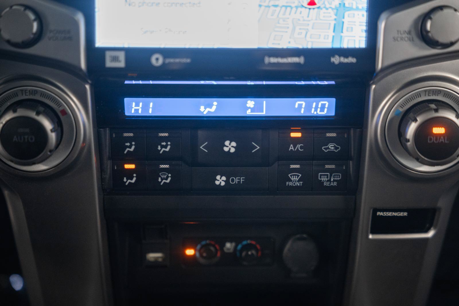 Used 2022 Toyota 4Runner Limited AWD/4WD image 29