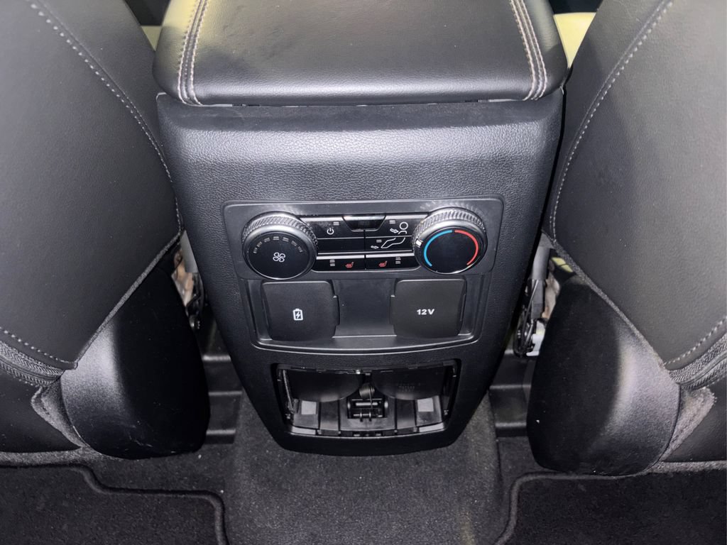 Certified 2022 Ford Explorer Limited RWD image 30