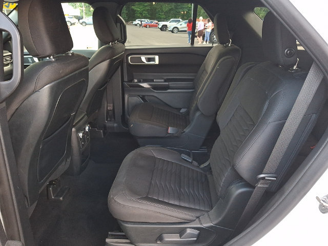 Certified 2020 Ford Explorer XLT w/ Comfort Package AWD/4WD image 10