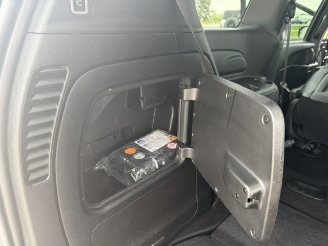 Used 2025 Chrysler Pacifica Select FWD image 33