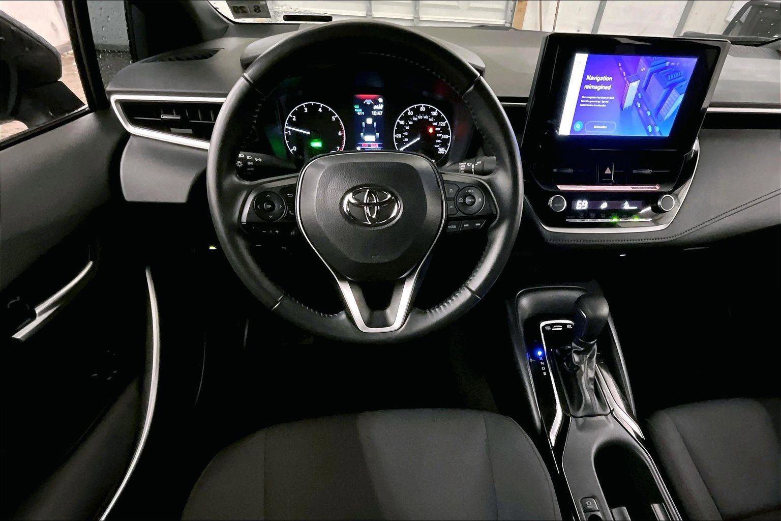 Used 2024 Toyota Corolla SE image 5