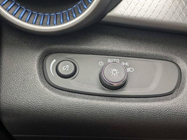 Used 2026 Chevrolet Trax LS FWD image 26