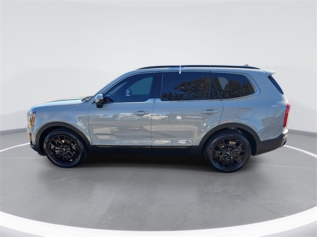 Used 2022 Kia Telluride SX w/ SX Prestige Package image 2