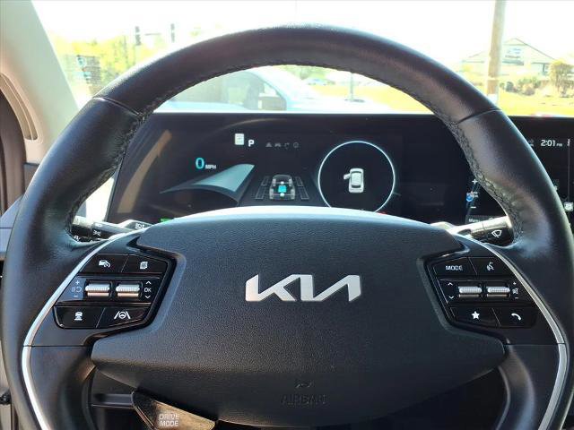 Used 2022 Kia EV6 Wind w/ Wind Technology Package AWD/4WD image 12