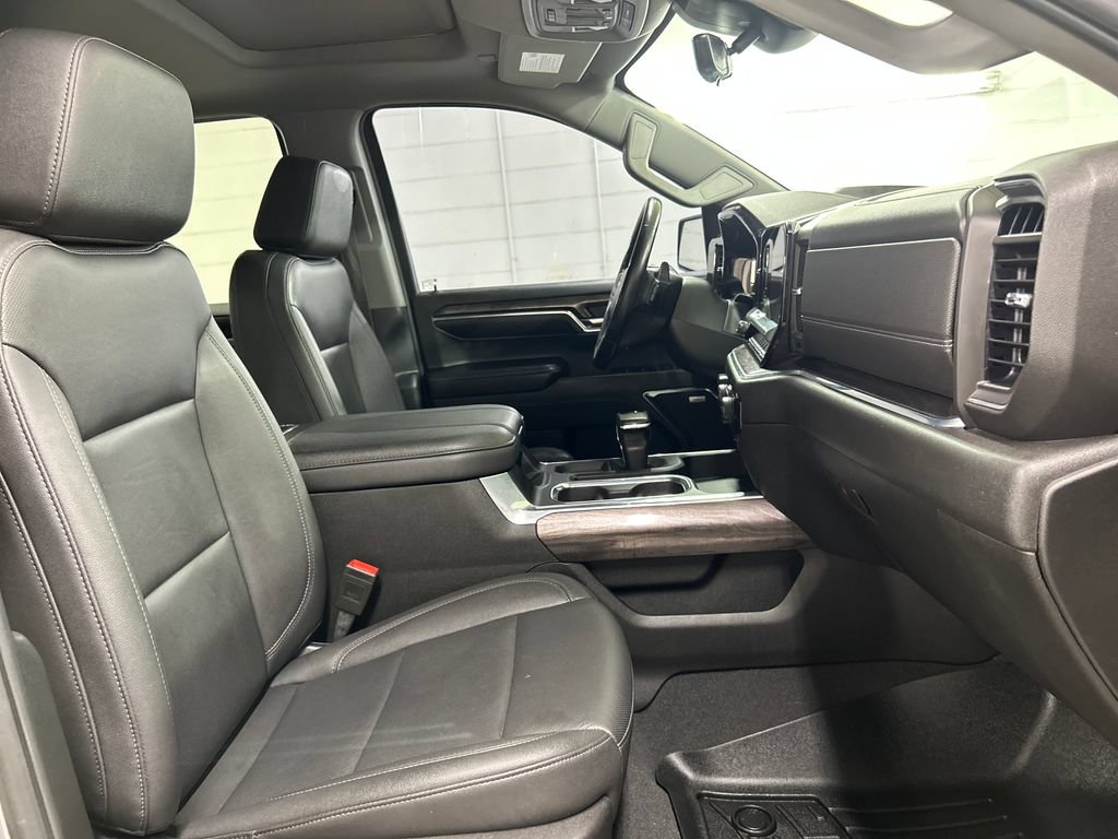 Used 2024 Chevrolet Silverado 1500 LTZ w/ LTZ Premium Package AWD/4WD image 14