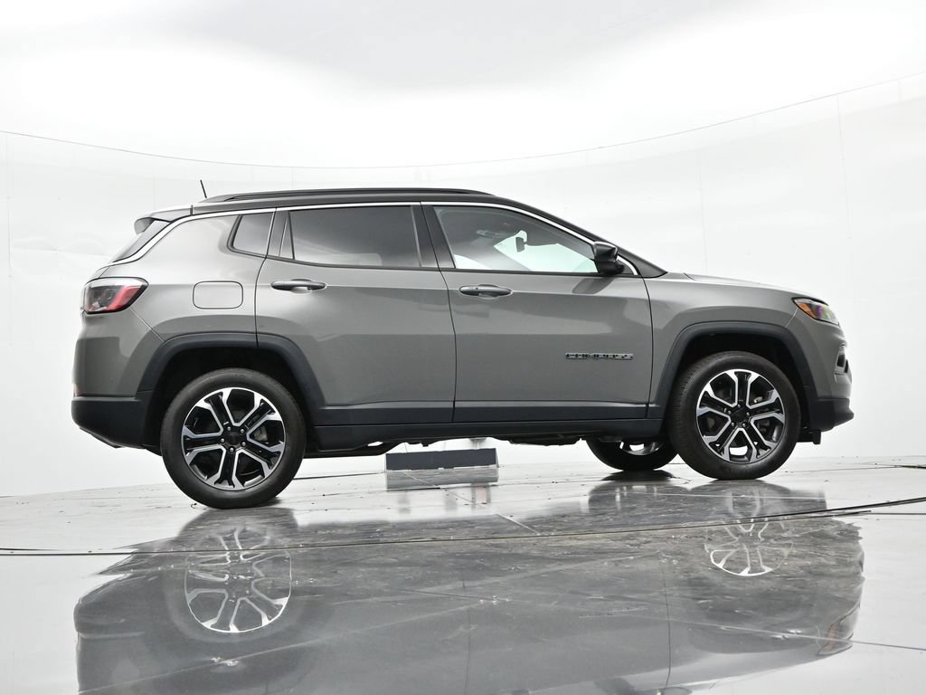 Used 2023 Jeep Compass Limited AWD/4WD image 27