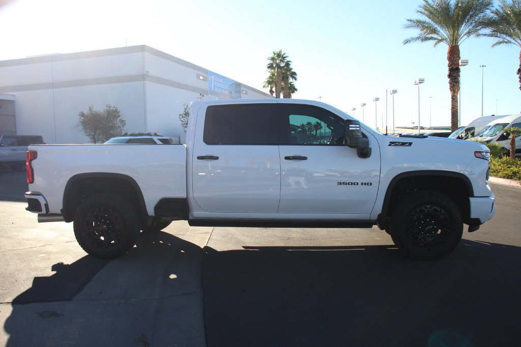 Used 2024 Chevrolet Silverado 3500 LTZ w/ LTZ Plus Package AWD/4WD image 10