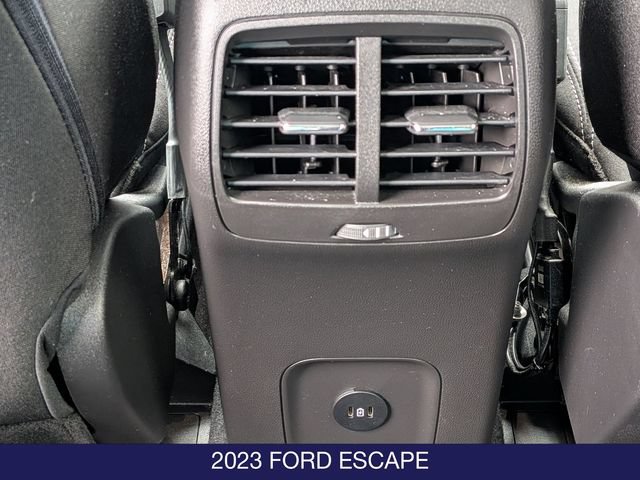 Certified 2023 Ford Escape Active AWD/4WD image 16