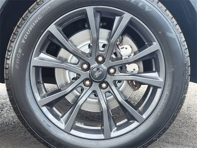 Certified 2019 Ford Explorer XLT w/ Equipment Group 202A image 17