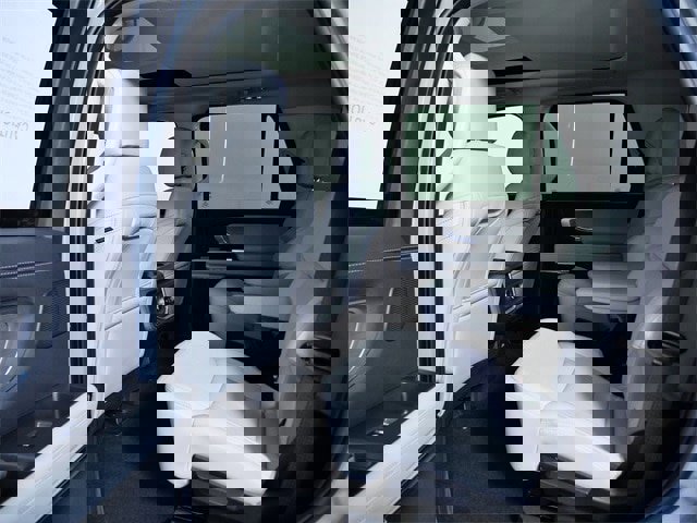 Certified 2025 Ford Expedition Platinum w/ Driver's Package image 14