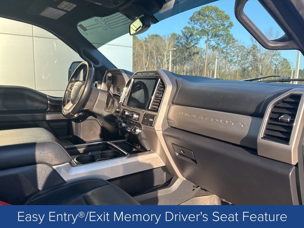 Certified 2022 Ford F250 Lariat w/ Black Appearance Package image 34
