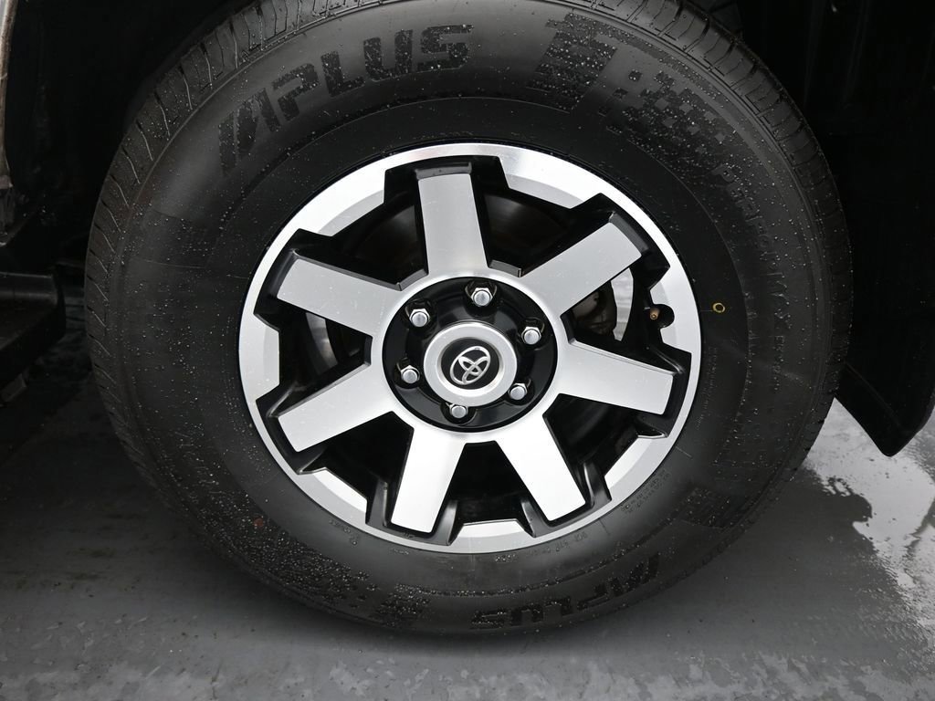 Used 2024 Toyota 4Runner TRD Off-Road image 46