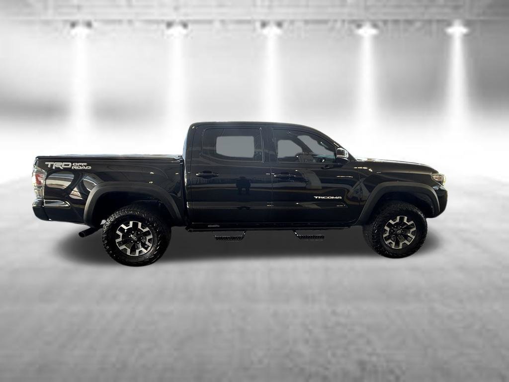 Used 2023 Toyota Tacoma TRD Off-Road w/ Technology Package RWD image 3