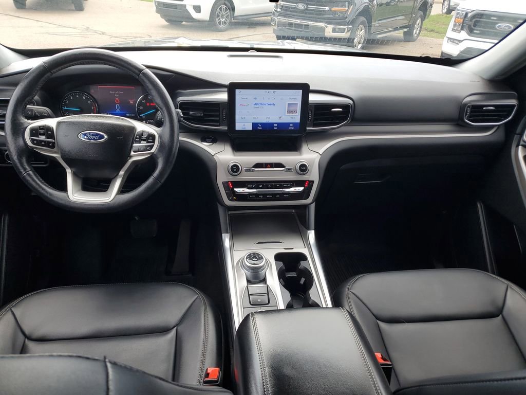 Certified 2023 Ford Explorer XLT w/ Equipment Group 202A image 10