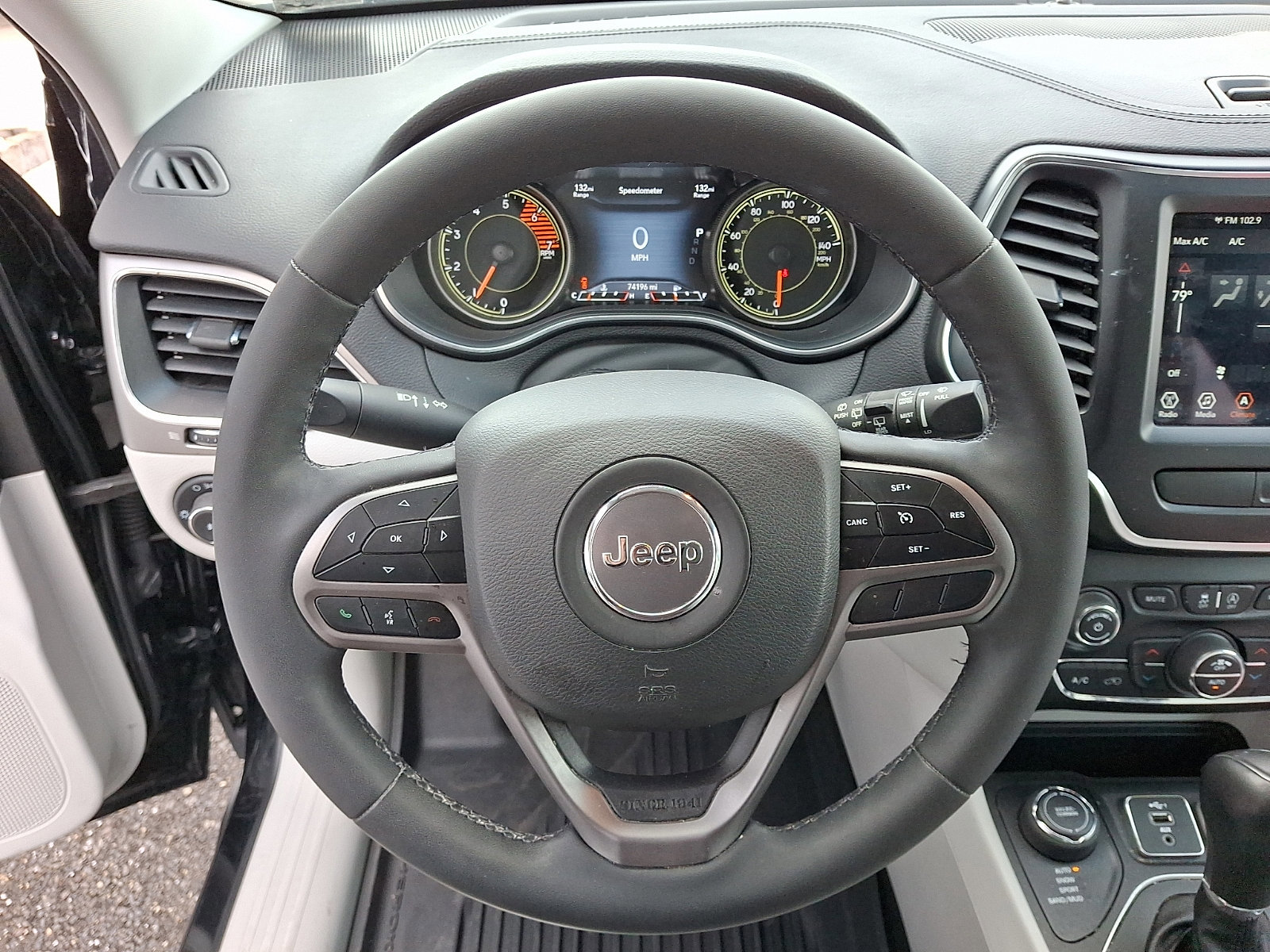 Used 2022 Jeep Cherokee Latitude Lux image 24