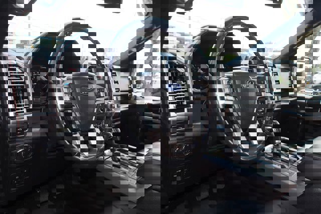 Certified 2020 Ford F150 Platinum w/ Equipment Group 701A Luxury image 15