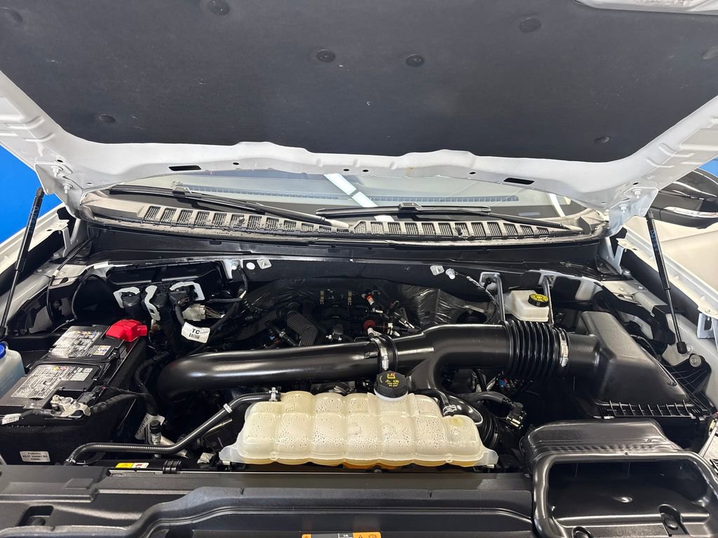 Certified 2025 Ford Expedition Platinum AWD/4WD image 24