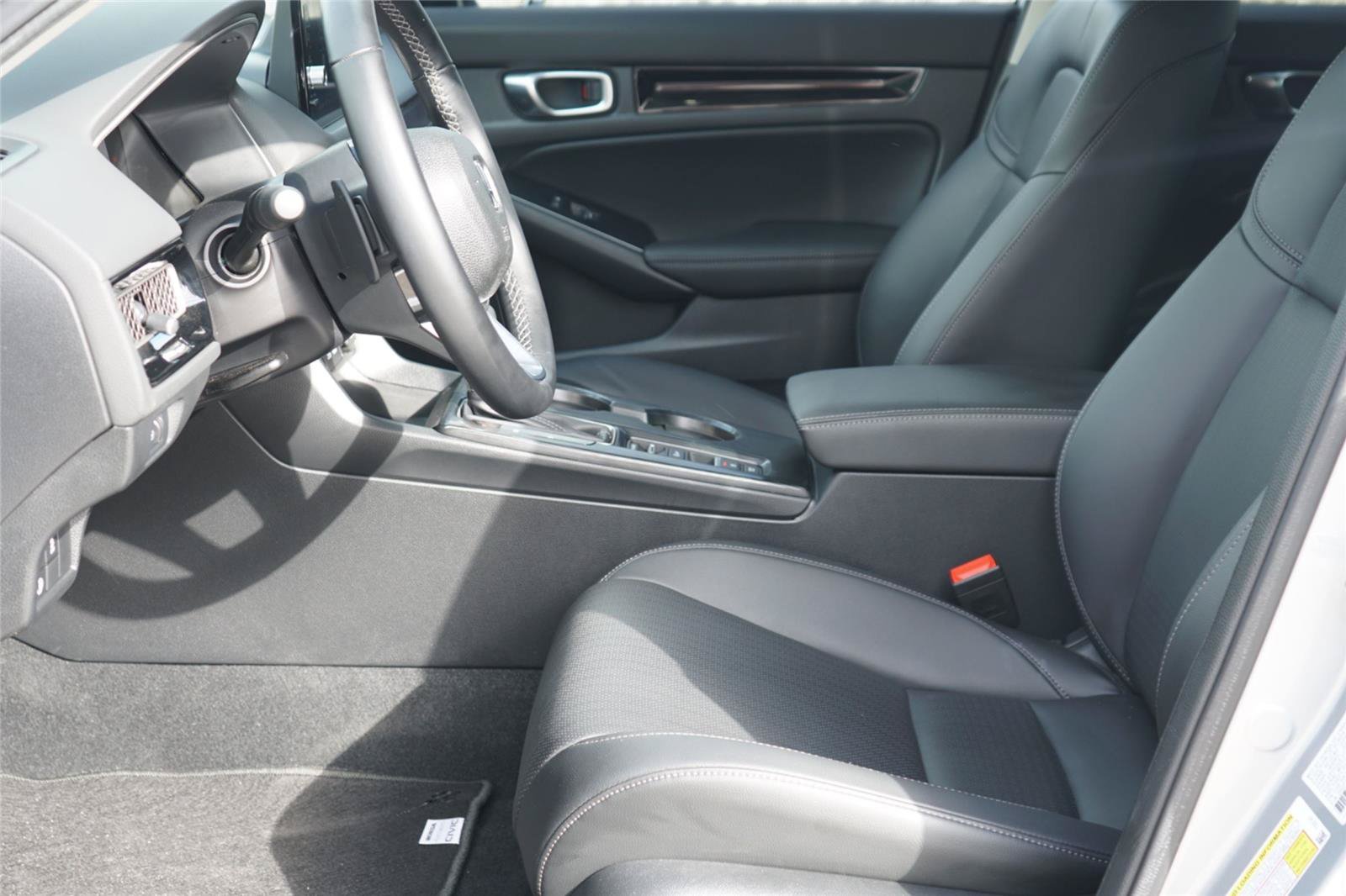 Used 2024 Honda Civic Touring image 10