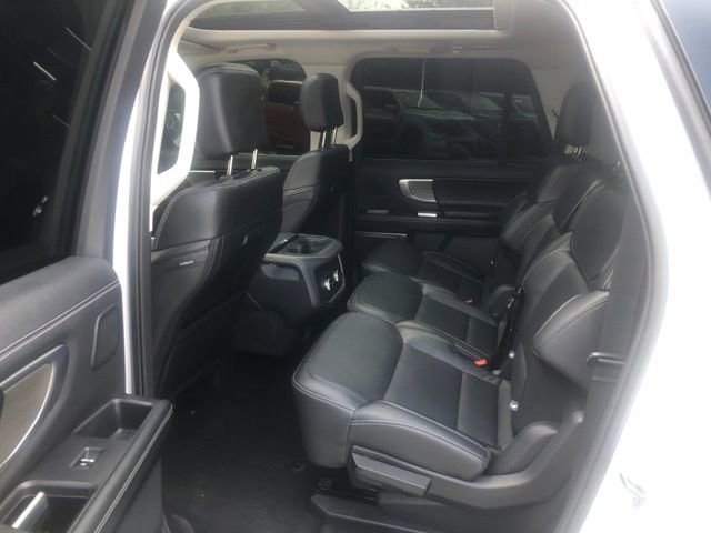 Certified 2025 Ford Expedition Max Platinum w/ Driver's Package AWD/4WD image 7