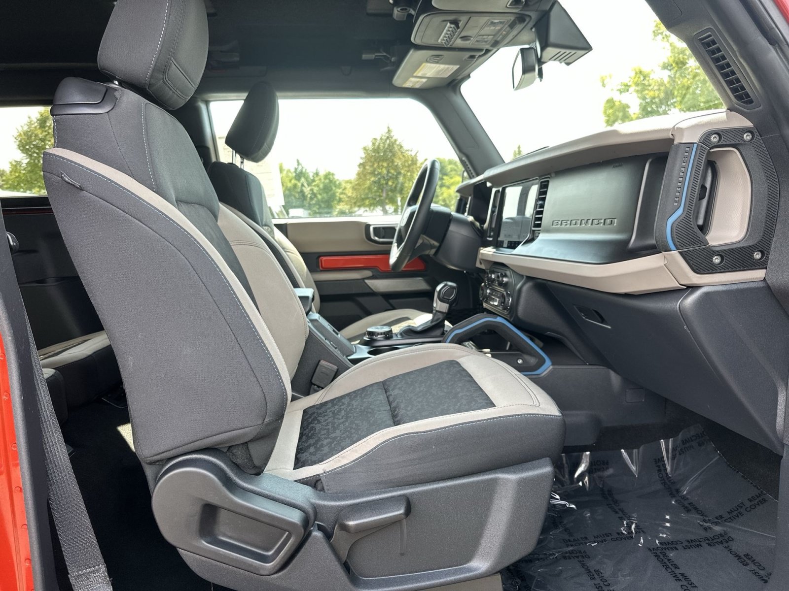 Certified 2022 Ford Bronco Wildtrak AWD/4WD image 27