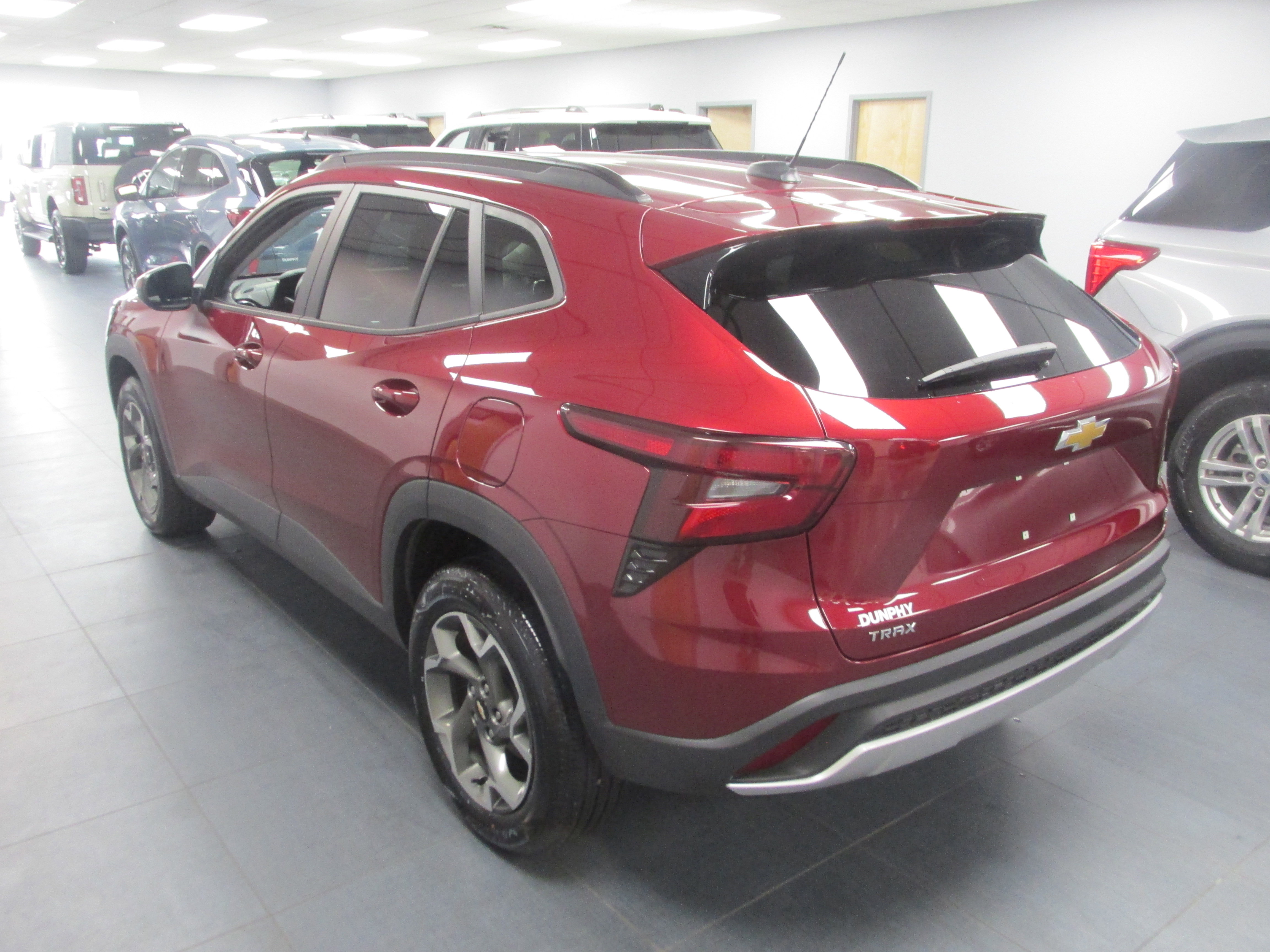 Used 2024 Jeep Compass Latitude image 7