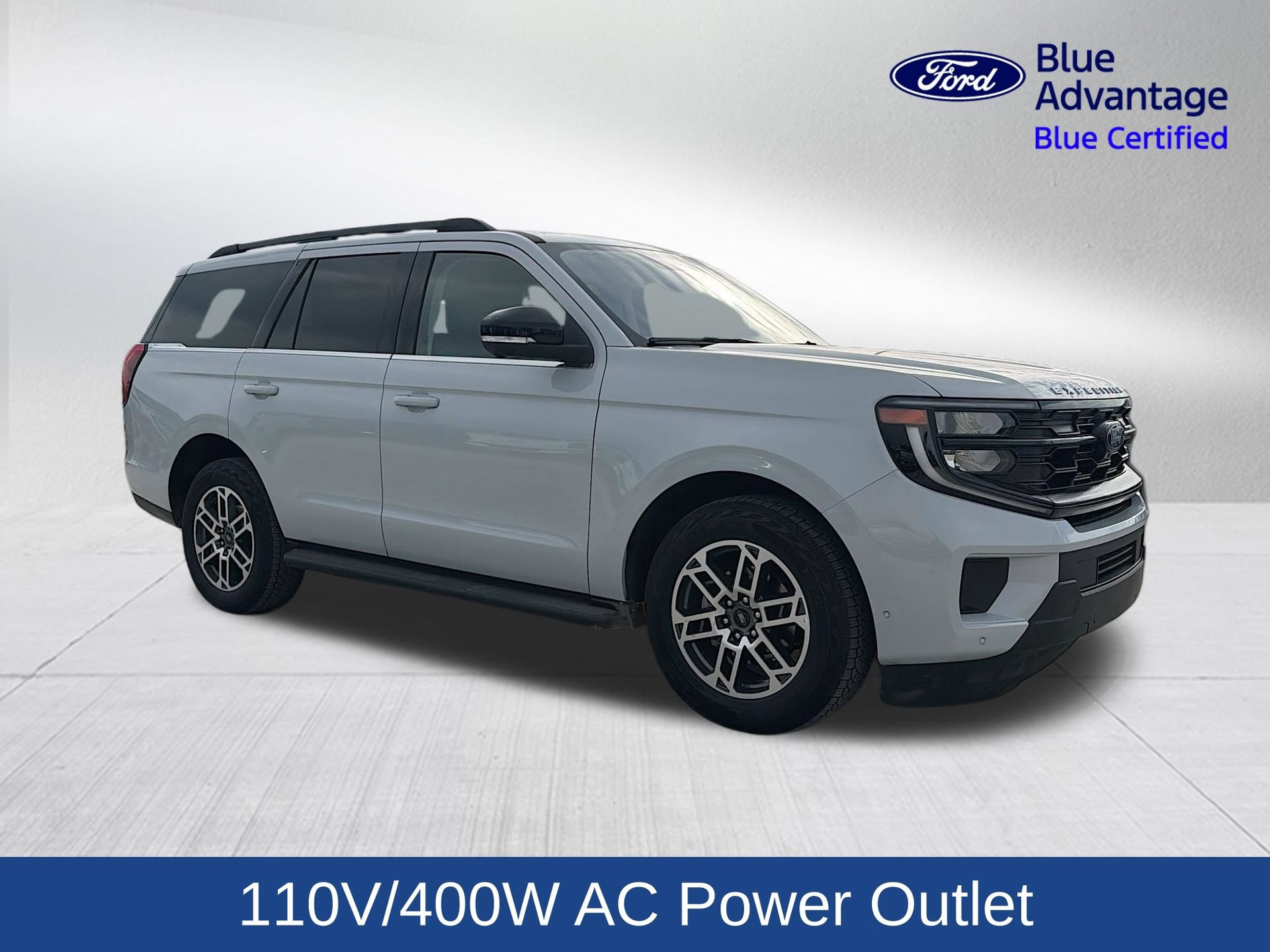 Certified 2025 Ford Expedition Active AWD/4WD image 4