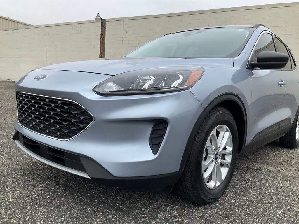 Certified 2022 Ford Escape SE image 4