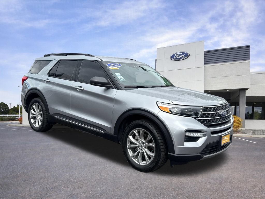 Certified 2023 Ford Explorer XLT w/ Equipment Group 202A