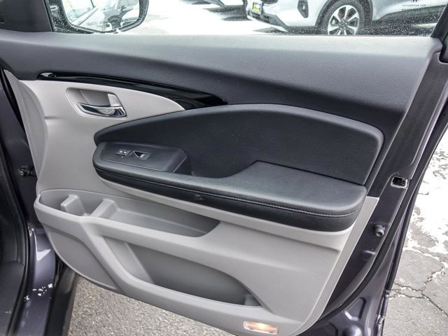 Used 2020 Honda Pilot Touring image 38