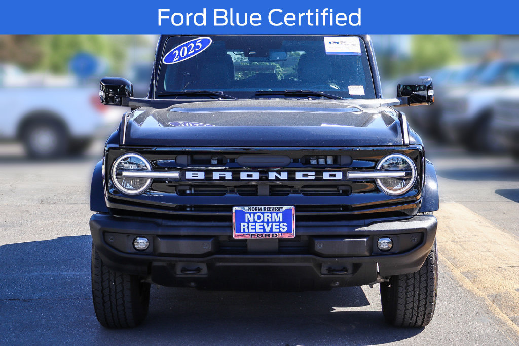 Certified 2025 Ford Bronco Outer Banks AWD/4WD image 2