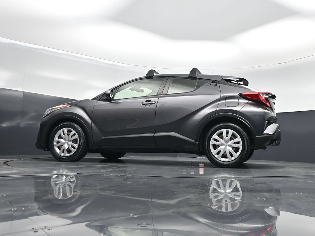 Used 2020 Toyota C-HR LE FWD image 46