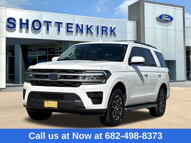 Certified 2022 Ford Expedition XLT image 3