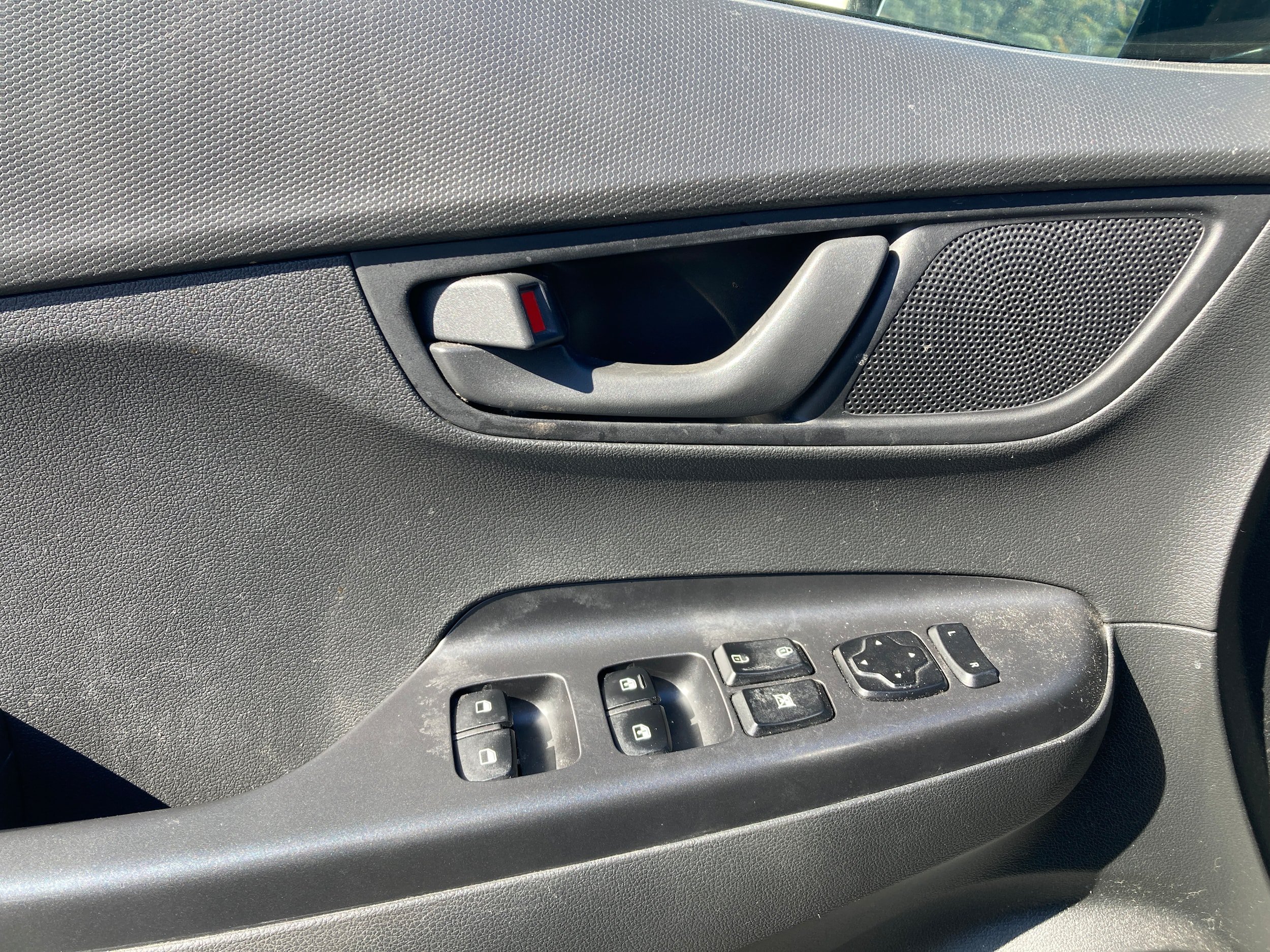 Used 2018 Hyundai Kona SEL w/ SEL Tech Package 02 AWD/4WD image 8