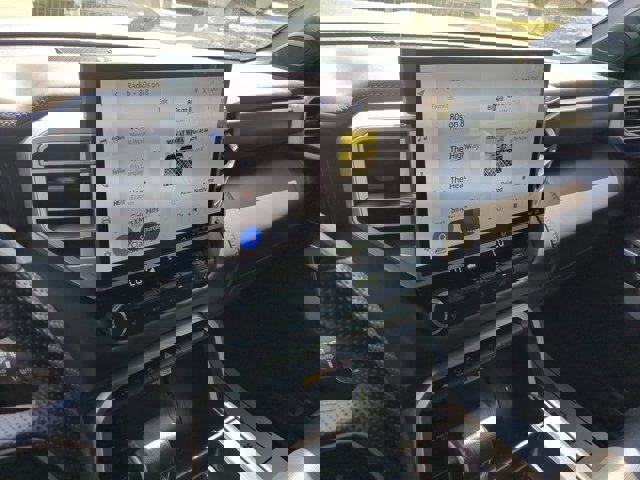 Used 2024 Toyota Tundra Platinum AWD/4WD image 22