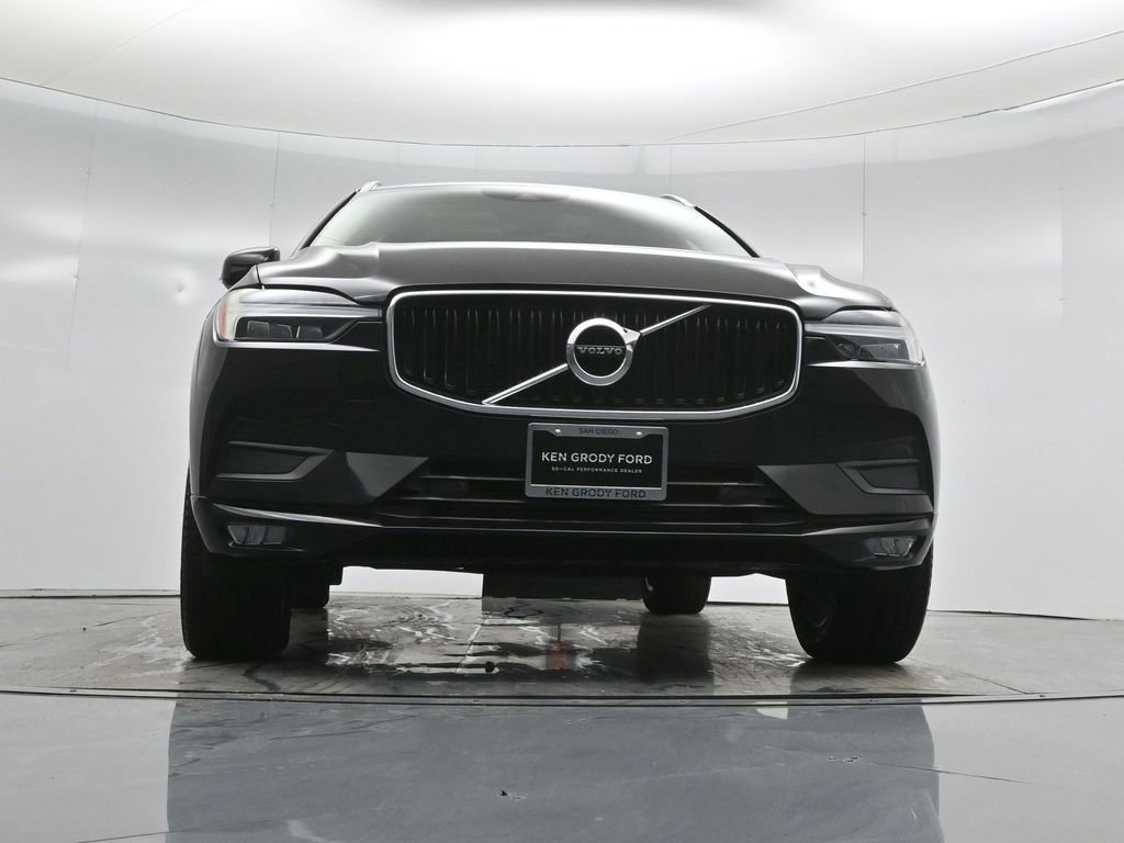 Used 2021 Volvo XC60 T5 Momentum w/ Premium Package image 32