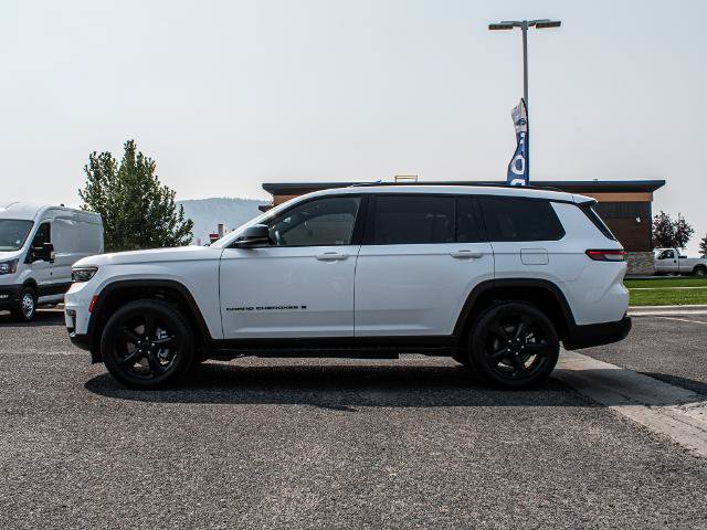Used 2024 Jeep Grand Cherokee L Limited w/ Luxury Tech Group II AWD/4WD image 8